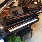 Yamaha vleugel C3, zwart hoogglans 3e pedaal, Zeer mooi instrument.  €  10900.-