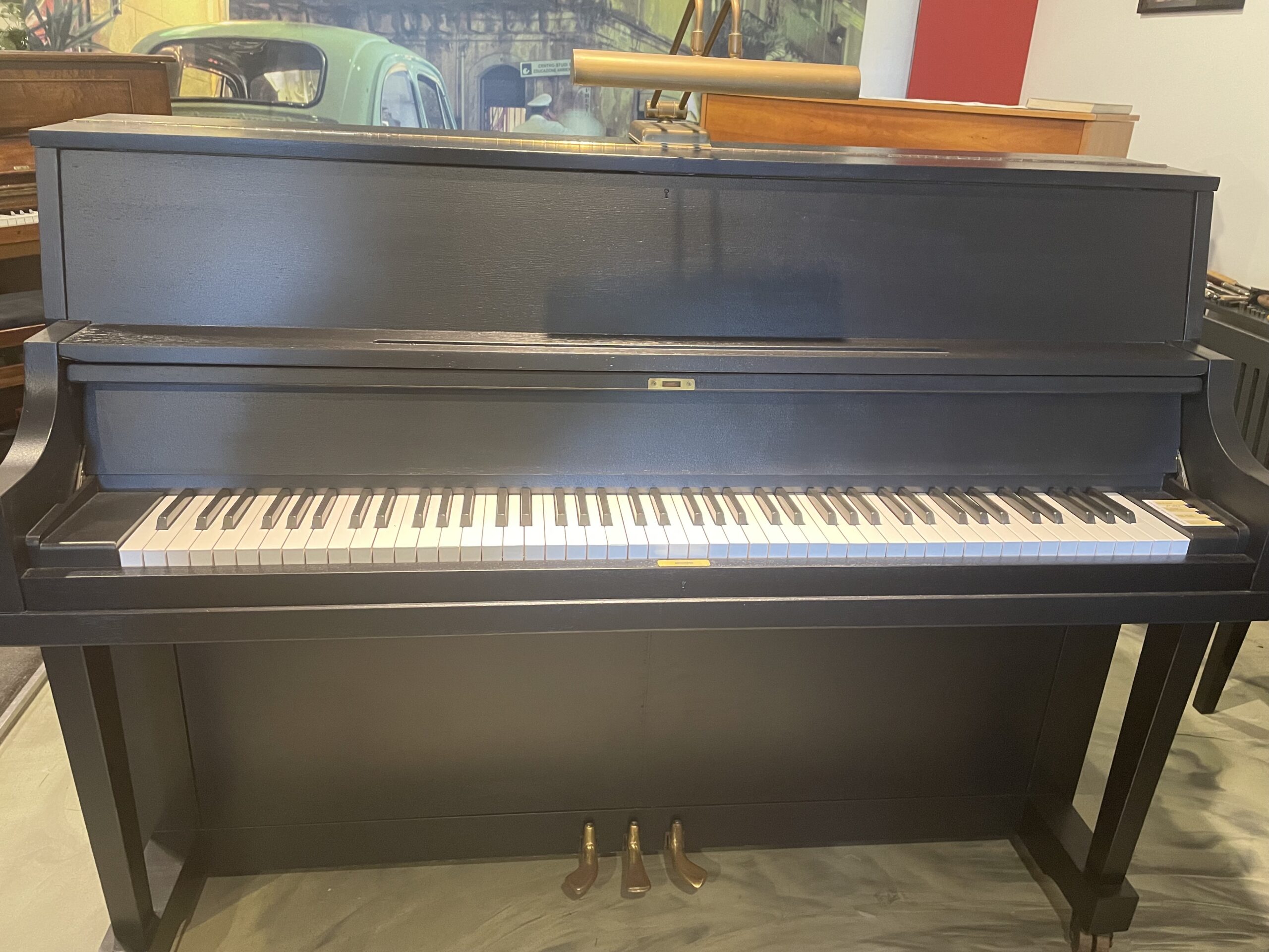 Yamaha piano serienummer1767151, zwart mat, studie pedaal € 1890,-